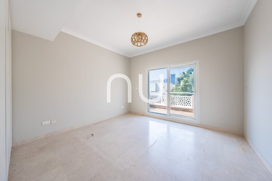property-image-699abc8039352