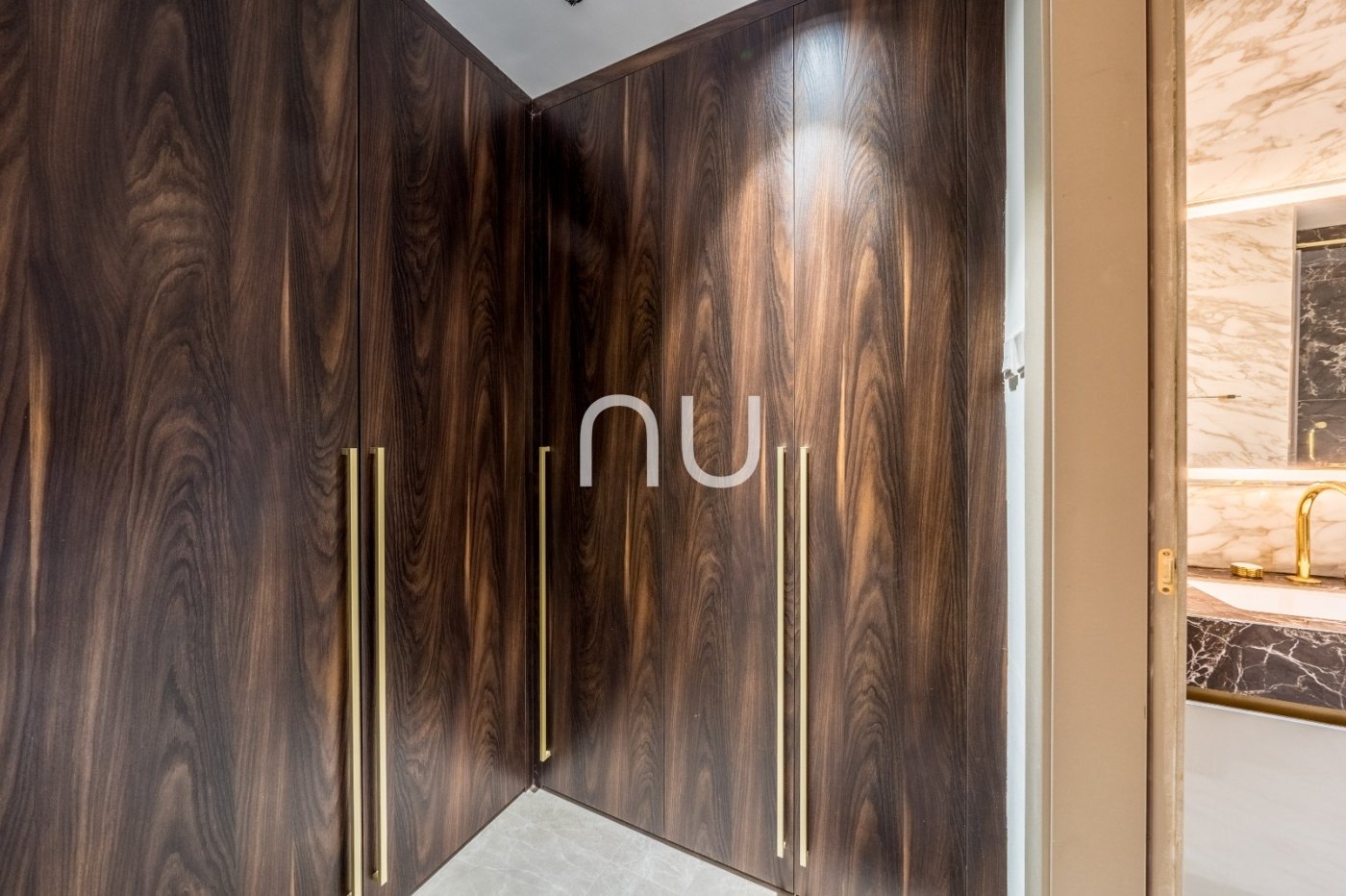 property-image-699ad6ff30319