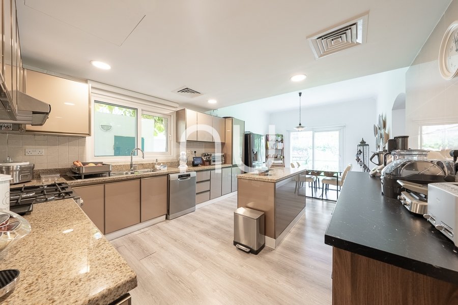 property-image-699b18ee307bb