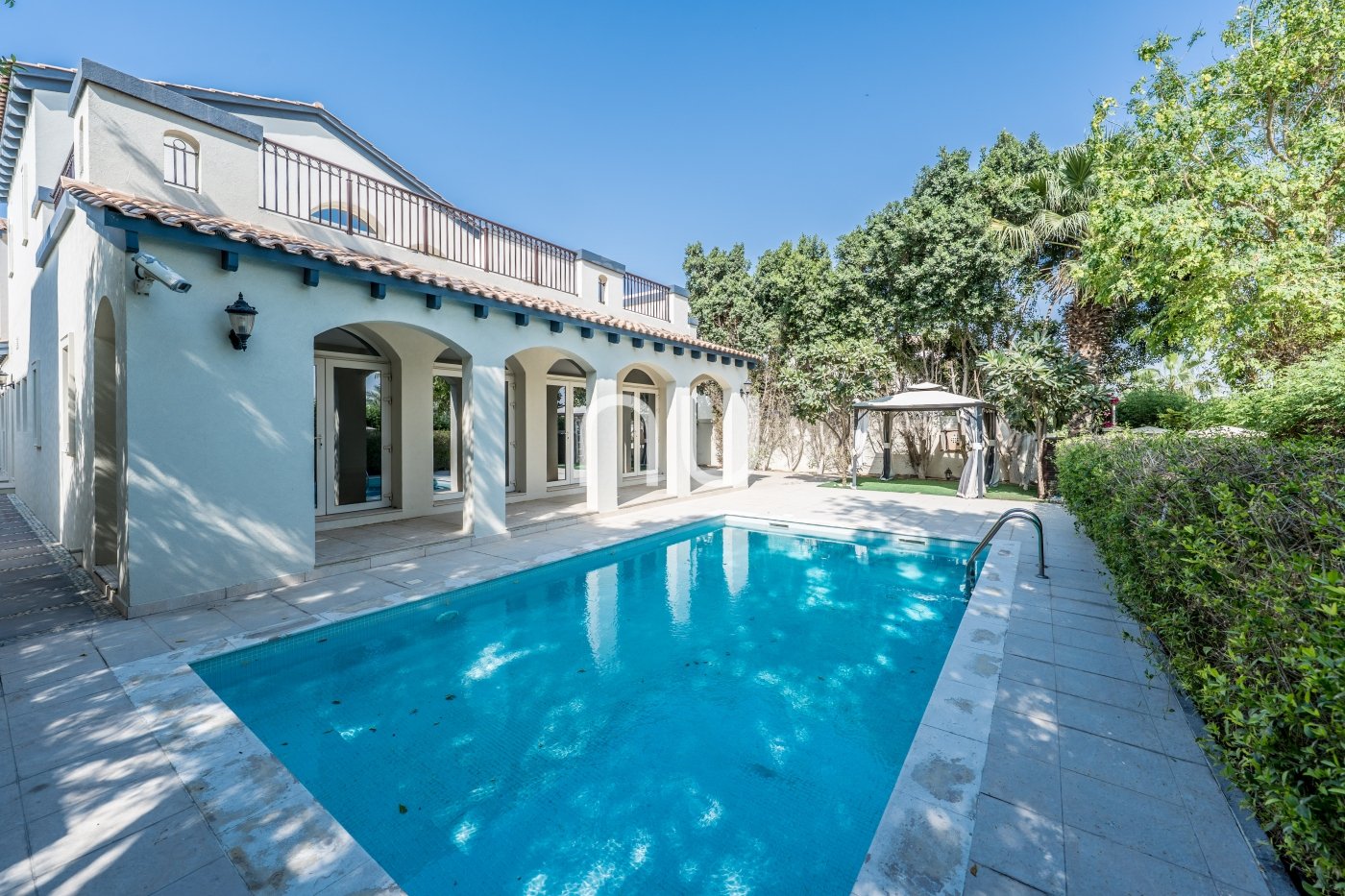 property-image-69b93c3b438a8