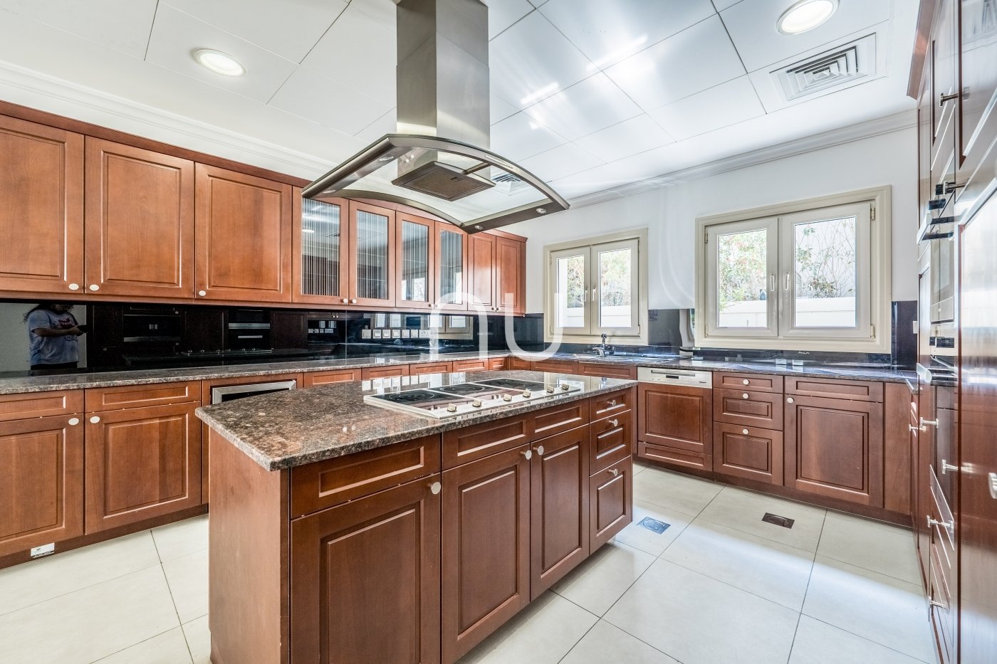 property-image-69b93c43c3dbe