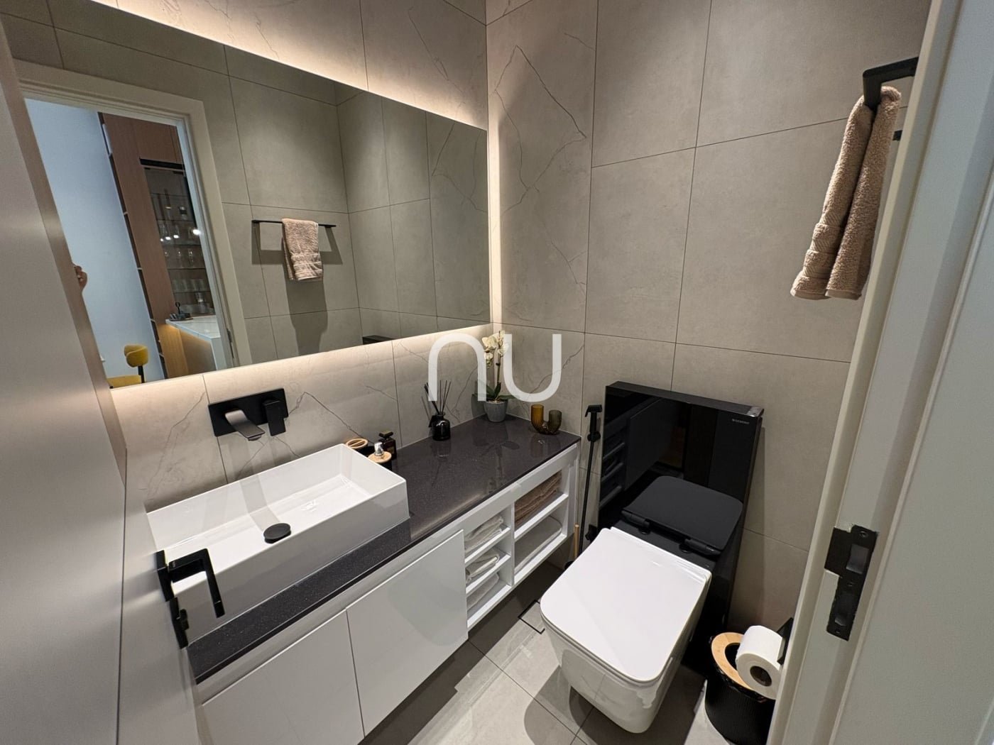 property-image-6a1eb52660057