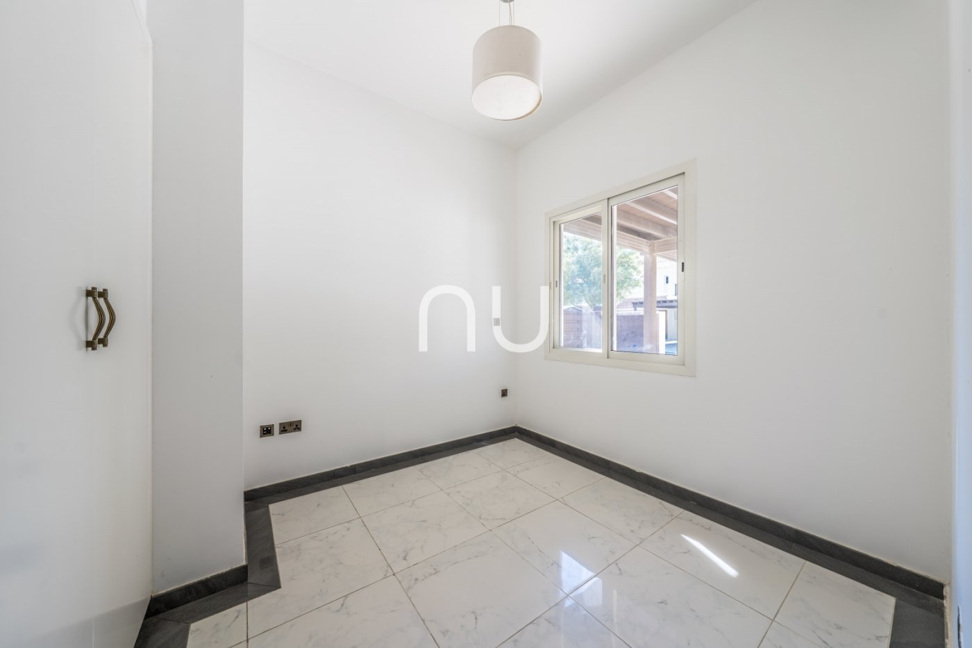 property-image-6a7372f485a57