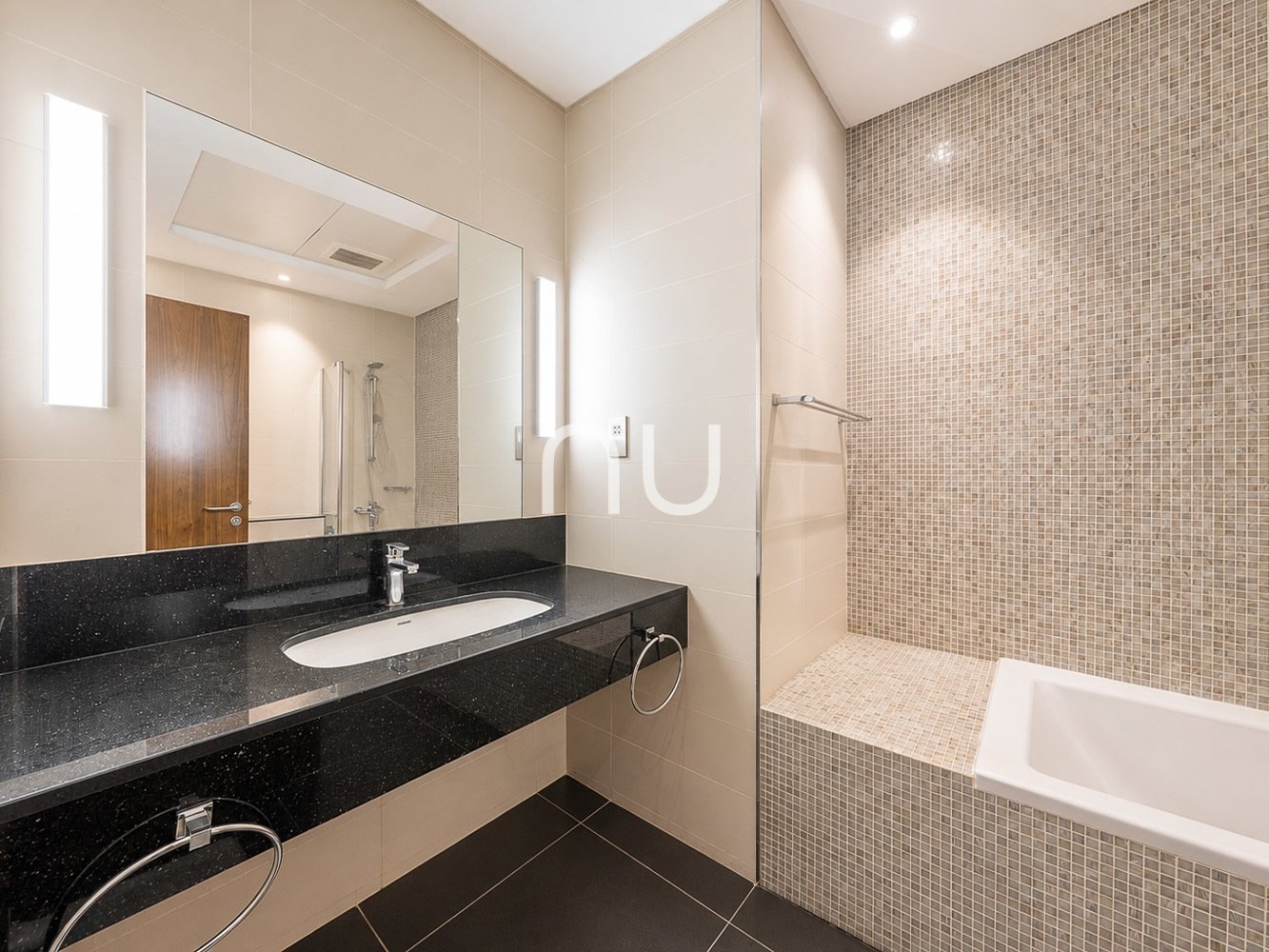 property-image-6aa2410fb85ad